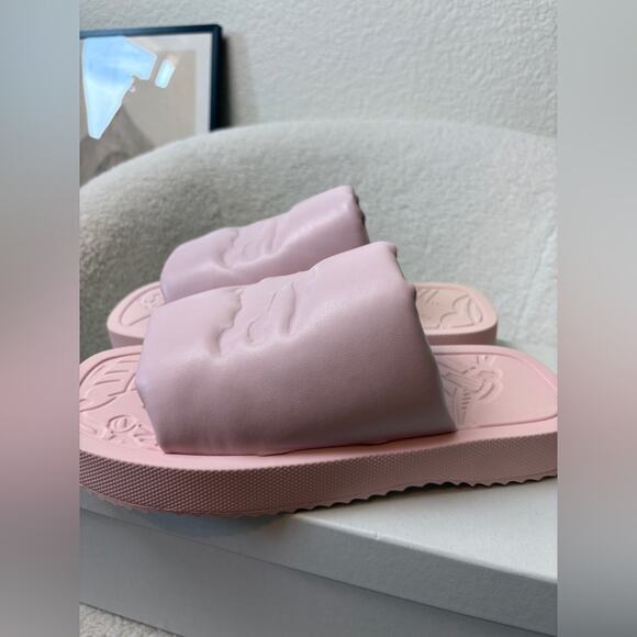 Burberry women’s ekd lambskin slides 38 - Picture 4 of 6